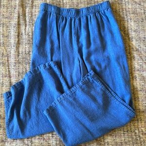 Wide-legged Cropped Pants by Patagonia